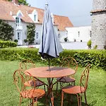 فندق مبيت وإفطار Le Colombier 4*