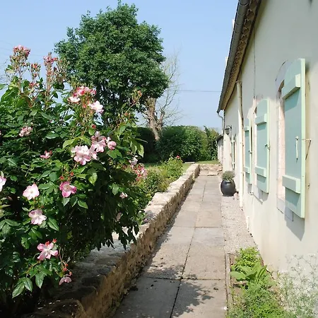Le Colombier Nocleg ze śniadaniem 4*