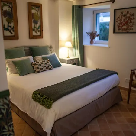 Le Colombier Bed & Breakfast 4*