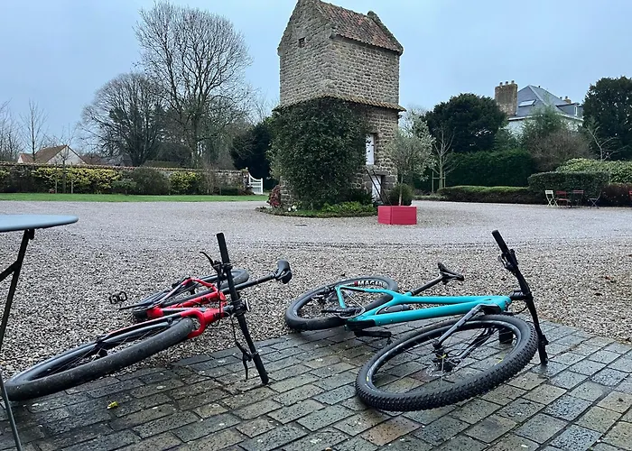 Le Colombier فندق مبيت وإفطار 4*