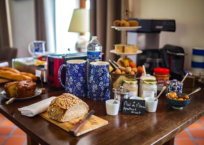 Le Colombier 4* ويسانت