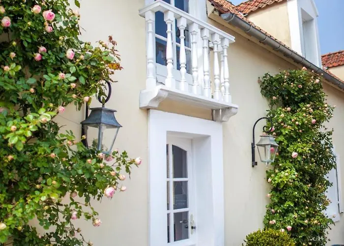 فندق مبيت وإفطار Le Colombier 4*